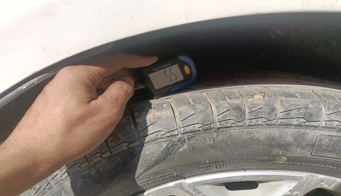 2013 Ford Ecosport TITANIUM 1.0L ECOBOOST, Petrol, Manual, 89,560 km, tyre