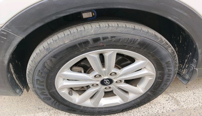 2016 Hyundai Creta SX PLUS 1.6 PETROL, Petrol, Manual, 1,50,000 km, tyre