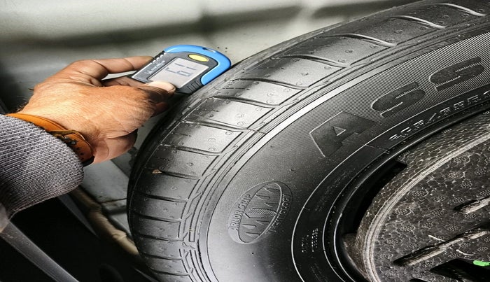 2016 Hyundai Creta SX PLUS 1.6 PETROL, Petrol, Manual, 1,50,000 km, tyre