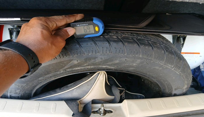 2020 Maruti Celerio VXI CNG, Petrol, Manual, 87,002 km, tyre