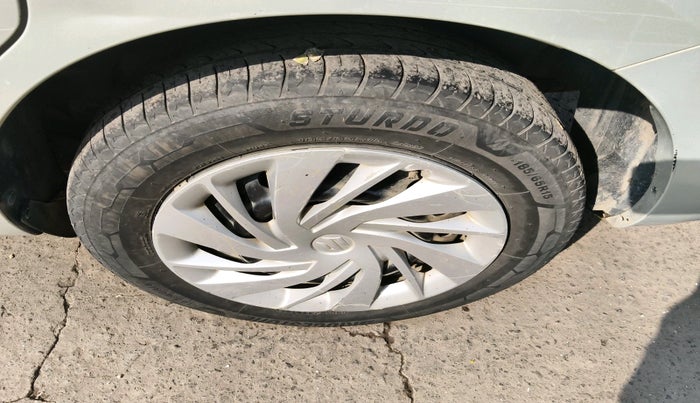 2022 Maruti Ertiga VXI CNG, CNG, Manual, 79,648 km, tyre