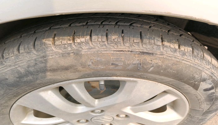 2014 Maruti Swift Dzire ZXI, Petrol, Manual, 66,813 km, tyre