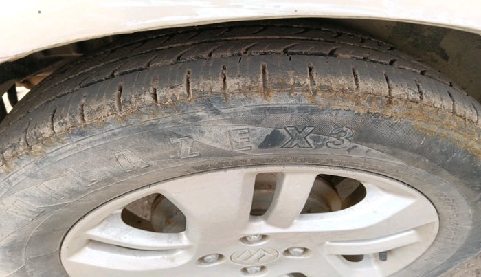 2014 Maruti Swift Dzire ZXI, Petrol, Manual, 66,813 km, tyre