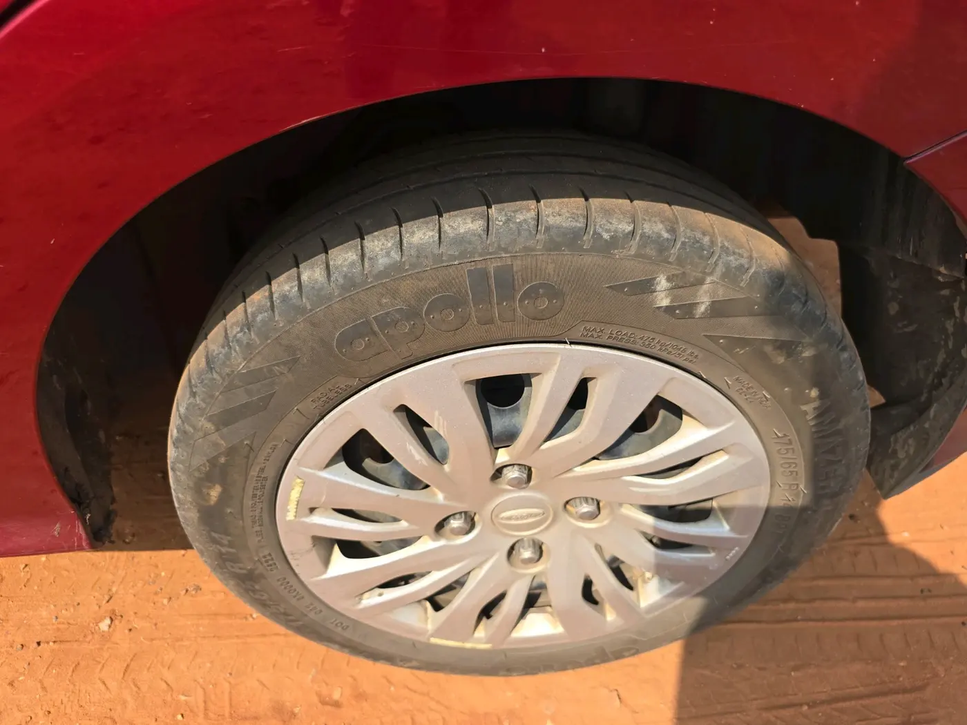 2019 Ford Figo Aspire TREND PLUS 1.2 PETROL, Petrol, Manual, 1,06,686 km, tyre