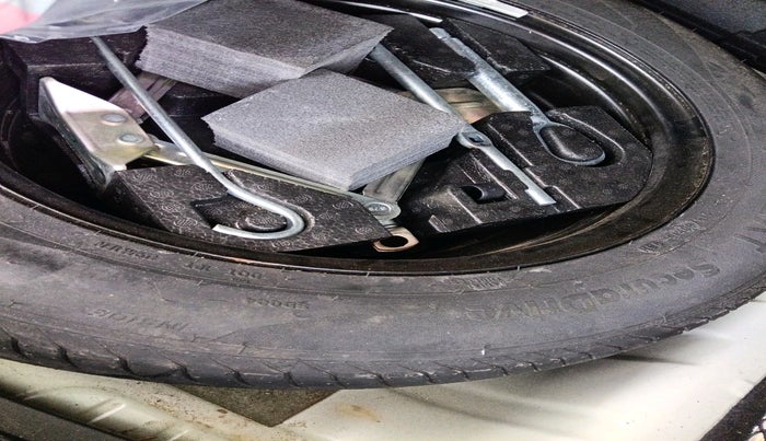 2023 MG ASTOR SHARP 1.5 CVT, Petrol, Automatic, 16,719 km, tyre