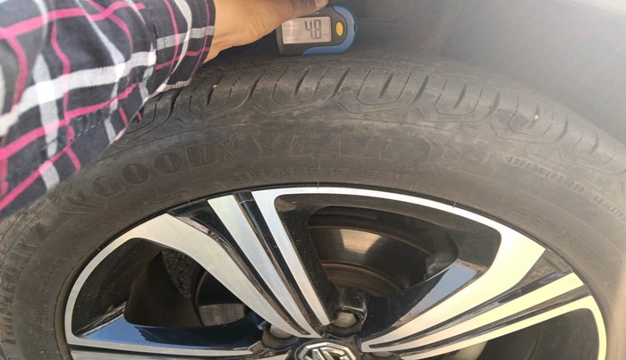 2023 MG ASTOR SHARP 1.5 CVT, Petrol, Automatic, 16,719 km, tyre