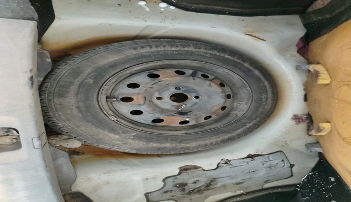 2013 Maruti Swift Dzire VDI, Diesel, Manual, 90,122 km, tyre