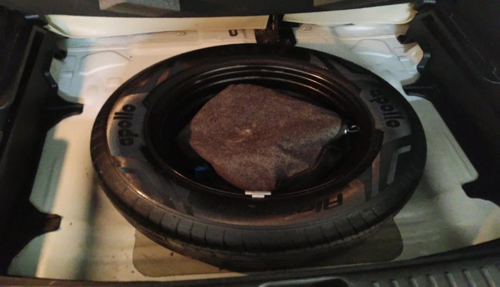 2021 Hyundai Creta SX 1.5 DIESEL, Diesel, Manual, 68,096 km, tyre