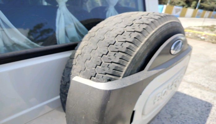 2021 Mahindra Bolero B6, Diesel, Manual, 1,08,050 km, tyre