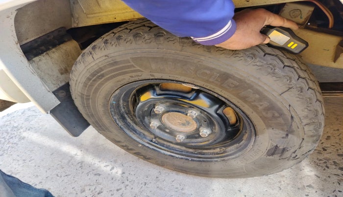 2021 Mahindra Bolero B6, Diesel, Manual, 1,08,050 km, tyre