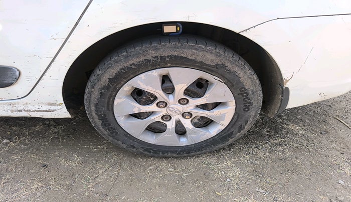 2015 Hyundai Xcent BASE 1.1, Diesel, Manual, 76,703 km, tyre