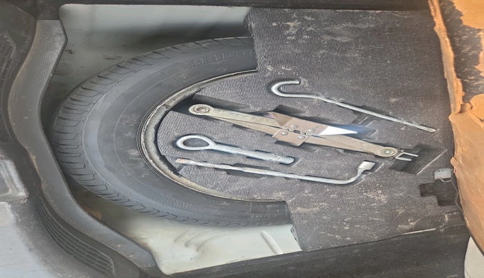 2017 Honda WR-V 1.5L I-DTEC S MT, Diesel, Manual, 98,857 km, tyre