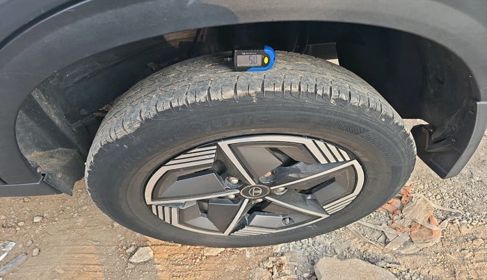 2023 Tata NEXON CREATIVE + 1.5 DIESEL, Diesel, Manual, 56,147 km, tyre