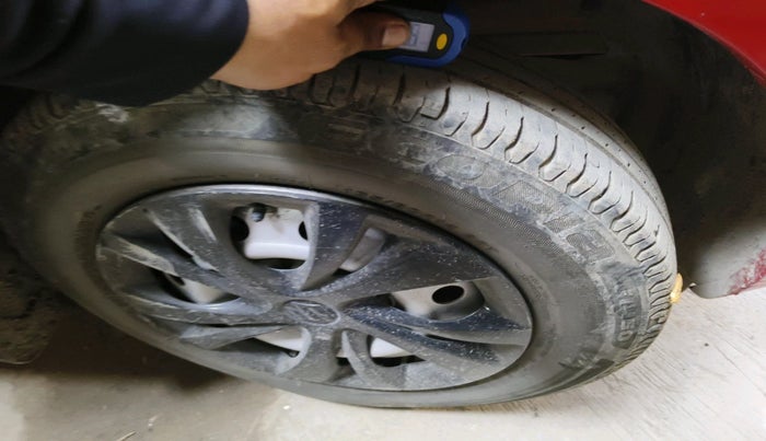 2019 Maruti Swift LXI, Petrol, Manual, 37,957 km, tyre