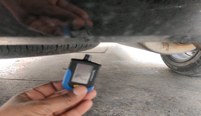 2022 KIA CARENS LUXURY PLUS 1.4 PETROL 7 STR, Petrol, Manual, 20,465 km, tyre