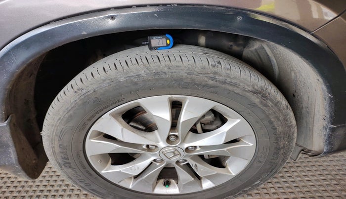 2015 Honda CRV 2.4 AWD AT, Petrol, Automatic, 1,38,405 km, tyre