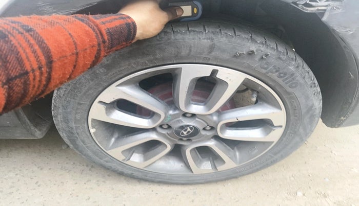 2015 Hyundai i20 Active 1.2 S, Petrol, Manual, 1,55,911 km, tyre