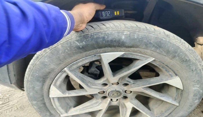 2024 Nissan MAGNITE  XE AMT EZ Shift, Petrol, Automatic, 12,584 km, tyre