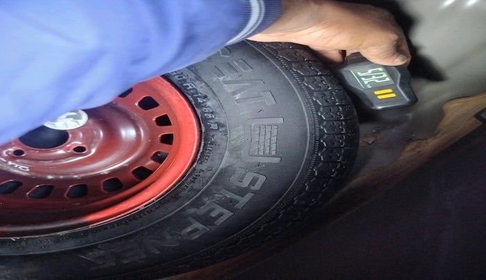 2024 Nissan MAGNITE  XE AMT EZ Shift, Petrol, Automatic, 12,584 km, tyre