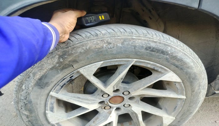 2024 Nissan MAGNITE  XE AMT EZ Shift, Petrol, Automatic, 12,584 km, tyre