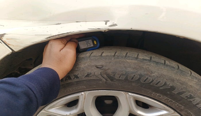 2016 Ford Ecosport TITANIUM 1.5L DIESEL, Diesel, Manual, 2,88,625 km, tyre