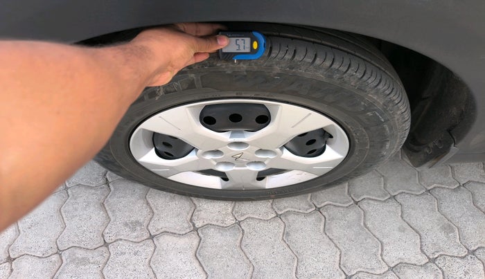 2024 Mahindra XUV 3XO MX3 1.2 L TCMPFi, Petrol, Manual, 13,496 km, tyre