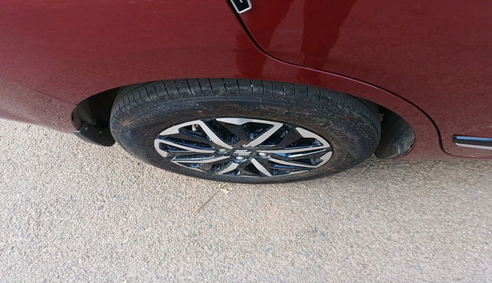 2025 Maruti Dzire ZXi Plus AMT, Petrol, Automatic, 6,796 km, tyre