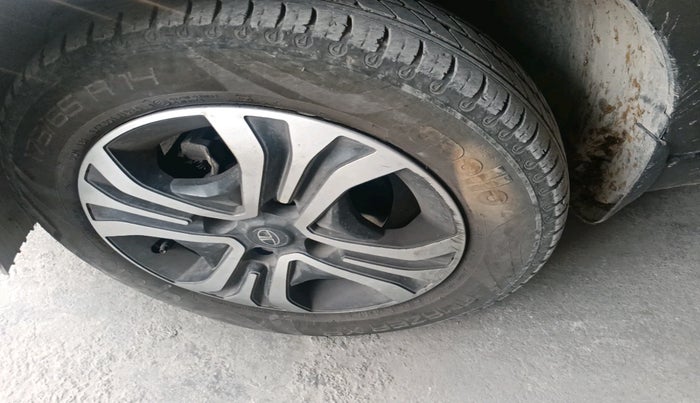 2024 Tata TIGOR XZA Plus iCNG , Petrol, Automatic, 41,095 km, tyre