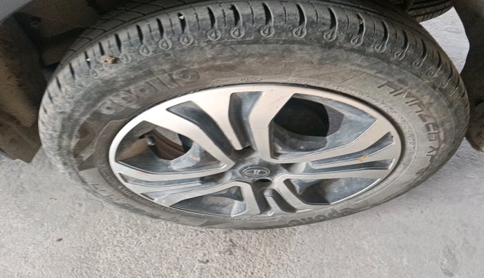 2024 Tata TIGOR XZA Plus iCNG , Petrol, Automatic, 41,095 km, tyre