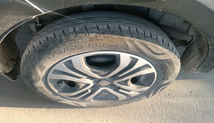 2024 Tata TIGOR XZA Plus iCNG , Petrol, Automatic, 41,095 km, tyre