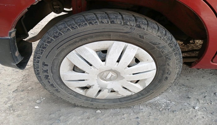 2013 Maruti Alto 800 LXI, Petrol, Manual, 50,688 km, tyre