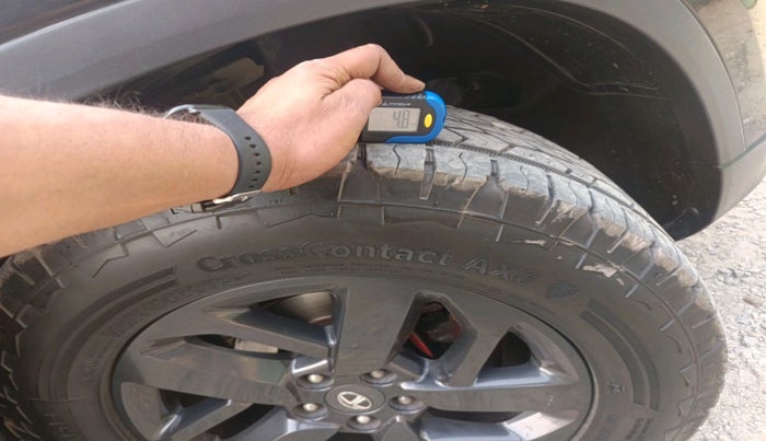 2021 Tata Harrier XZ PLUS 2.0L DARK EDITION, Diesel, Manual, 1,13,204 km, tyre