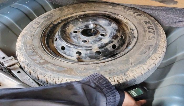 2017 Maruti Alto 800 LXI, Petrol, Manual, 43,201 km, tyre