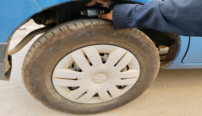 2017 Maruti Alto 800 LXI, Petrol, Manual, 43,201 km, tyre