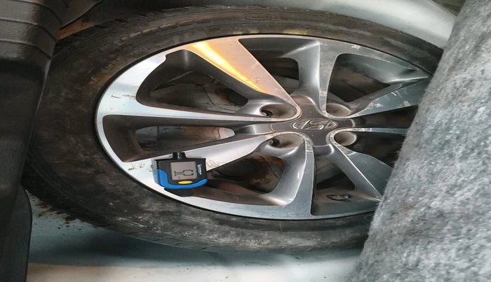 2014 Hyundai Elite i20 ASTA 1.2, Petrol, Manual, 80,138 km, tyre