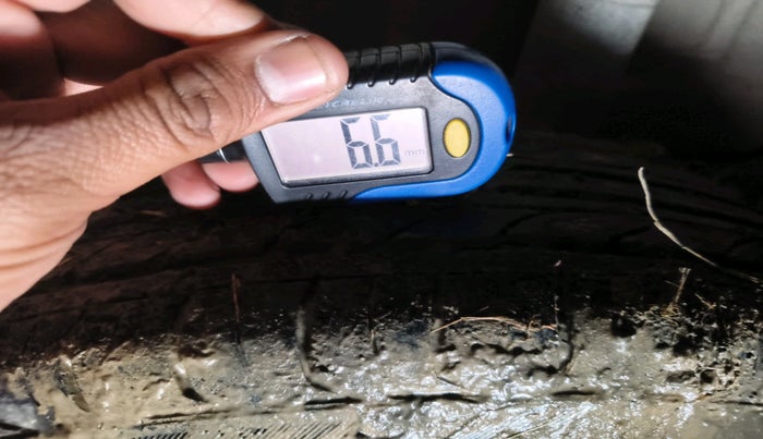 2020 Maruti New Wagon-R LXI CNG 1.0, CNG, Manual, 1,18,214 km, tyre