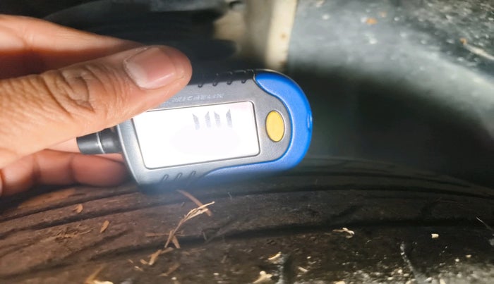 2020 Maruti New Wagon-R LXI CNG 1.0, CNG, Manual, 1,18,214 km, tyre