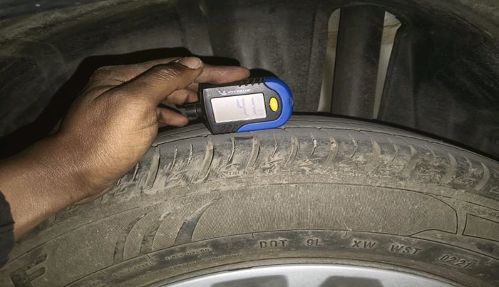 2021 Maruti Vitara Brezza VXI, Petrol, Manual, 15,590 km, tyre