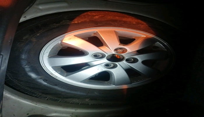 2012 Maruti Ritz ZXI, Petrol, Manual, 44,186 km, tyre