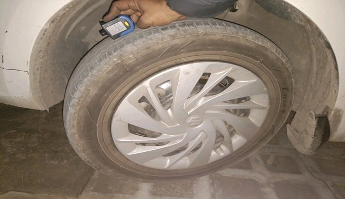 2022 Maruti Ertiga VXI CNG, Petrol, Manual, 90,361 km, tyre