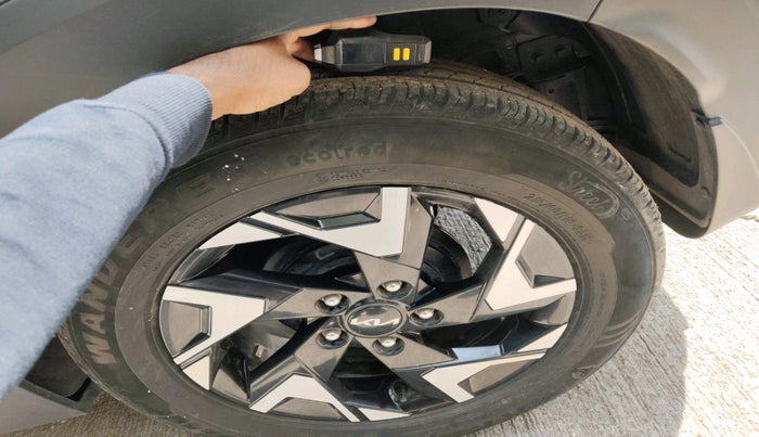 2023 KIA SONET X LINE 1.5 AT, Diesel, Automatic, 24,537 km, tyre