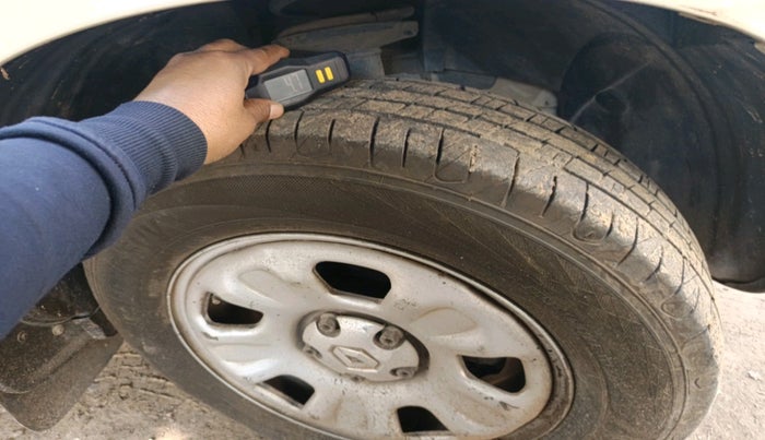 2013 Renault Duster RXE PETROL, Petrol, Manual, 68,790 km, tyre