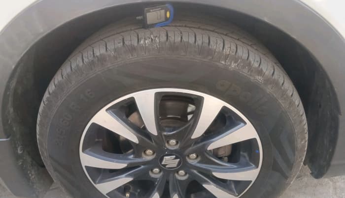 2018 Maruti S Cross DELTA 1.3, Diesel, Manual, 96,824 km, tyre