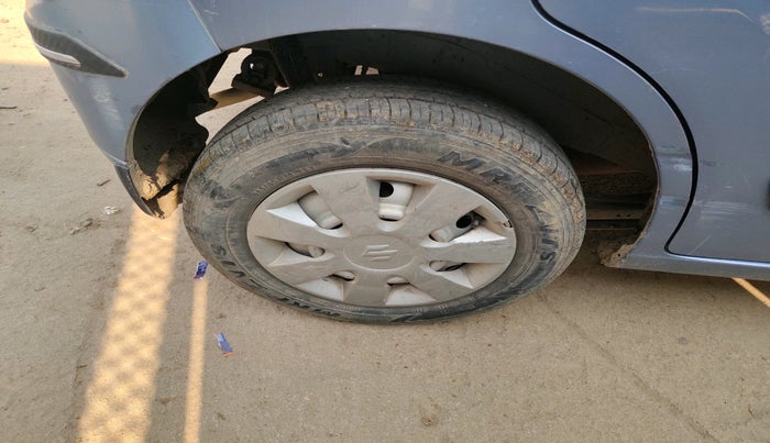 2013 Maruti Wagon R 1.0 LXI, Petrol, Manual, 87,726 km, tyre