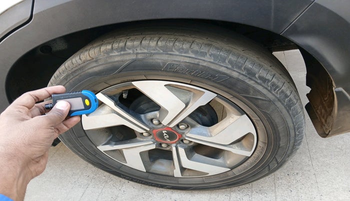 2021 KIA SONET GTX PLUS 1.5 AT, Diesel, Automatic, 55,857 km, tyre