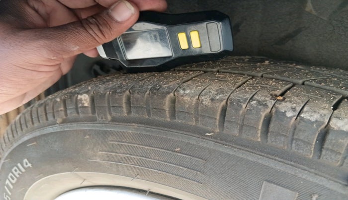 2014 Hyundai Elite i20 MAGNA 1.2, Petrol, Manual, 1,36,777 km, tyre