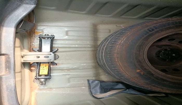 2012 Nissan Sunny XE, Petrol, Manual, 50,840 km, tyre