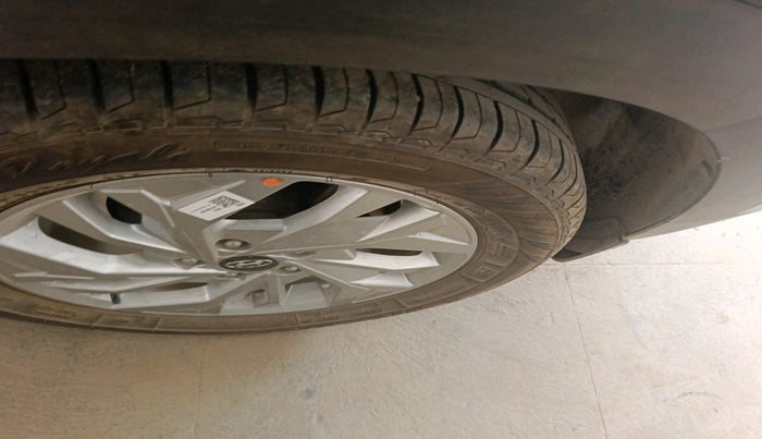 2022 Hyundai Creta SX IVT 1.5 PETROL, Petrol, Automatic, 22,200 km, tyre