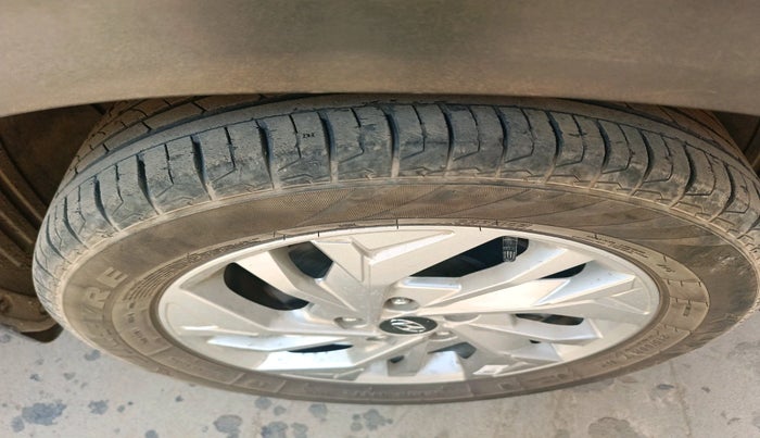 2022 Hyundai Creta SX IVT 1.5 PETROL, Petrol, Automatic, 22,200 km, tyre