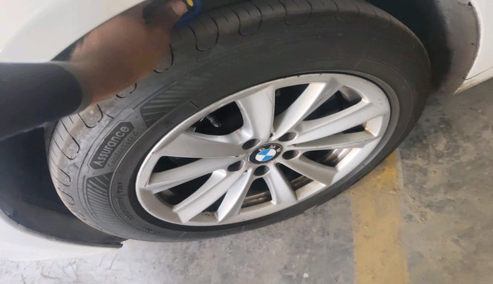 2013 BMW 5 Series 520D 2.0, Diesel, Automatic, 55,045 km, tyre